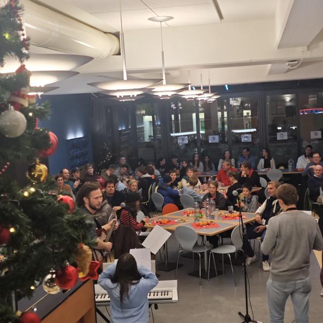 Santiglaus im Haus des Lernens